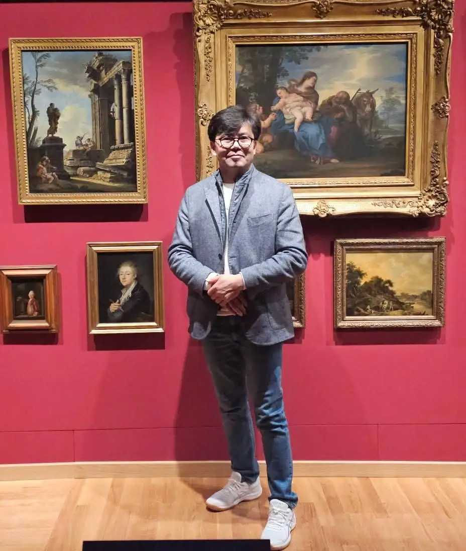 Zia Forogh — Afghan artist, singer, and painter